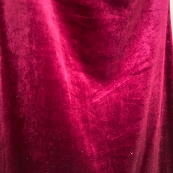 🌵4/$20 Deep Red Velvet Off the Shoulder Bodycon Dress - Picture 4 of 5